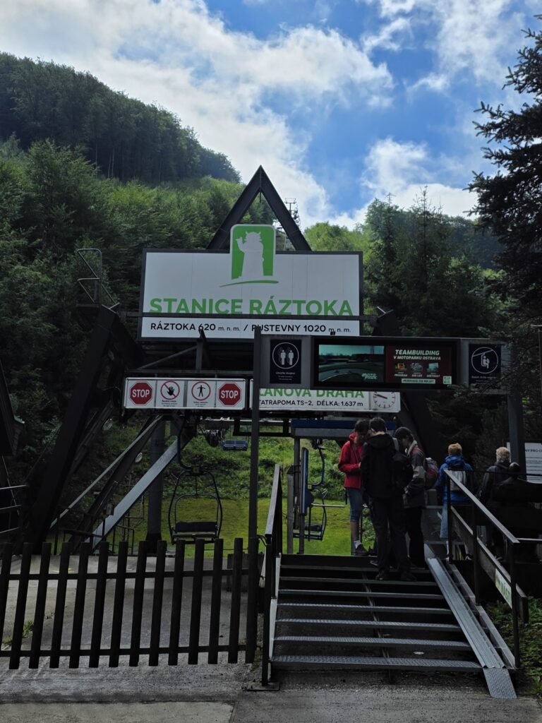 01 Kolejka Raztoka Pustevny