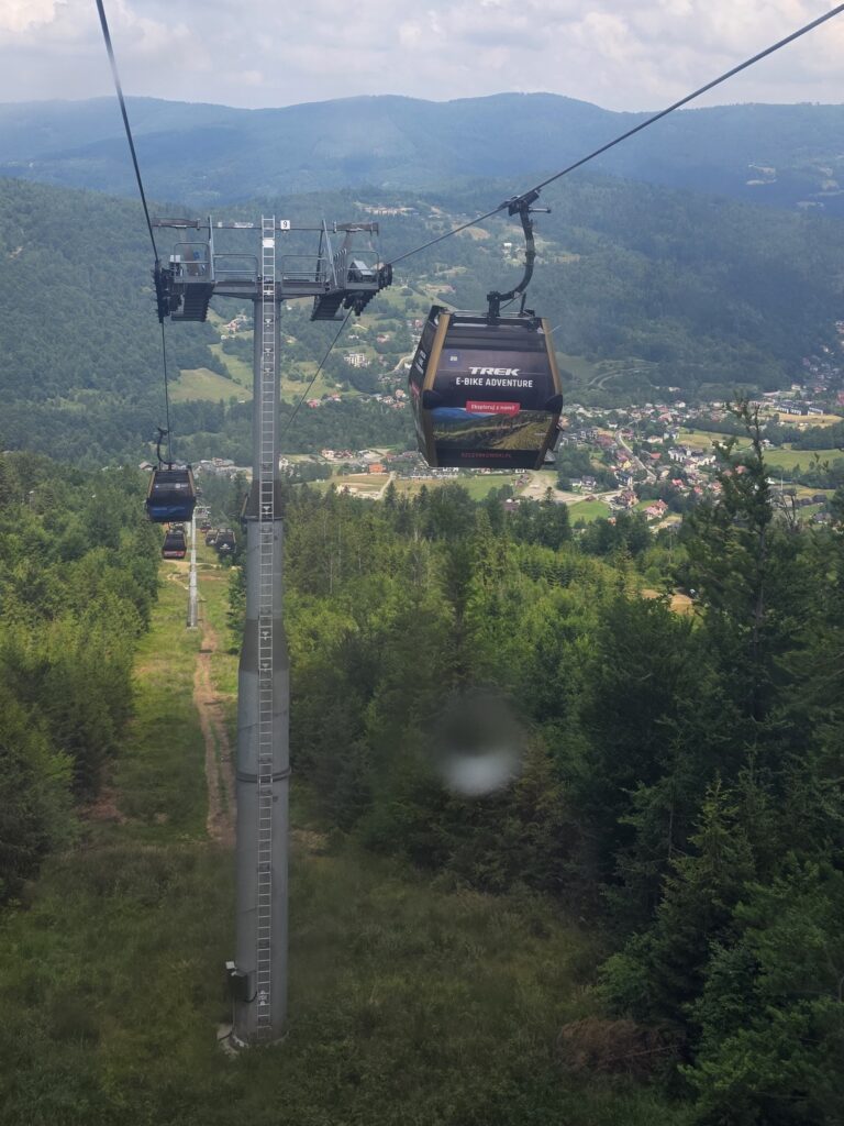01 Wjazd Gondola ze Szczyrku